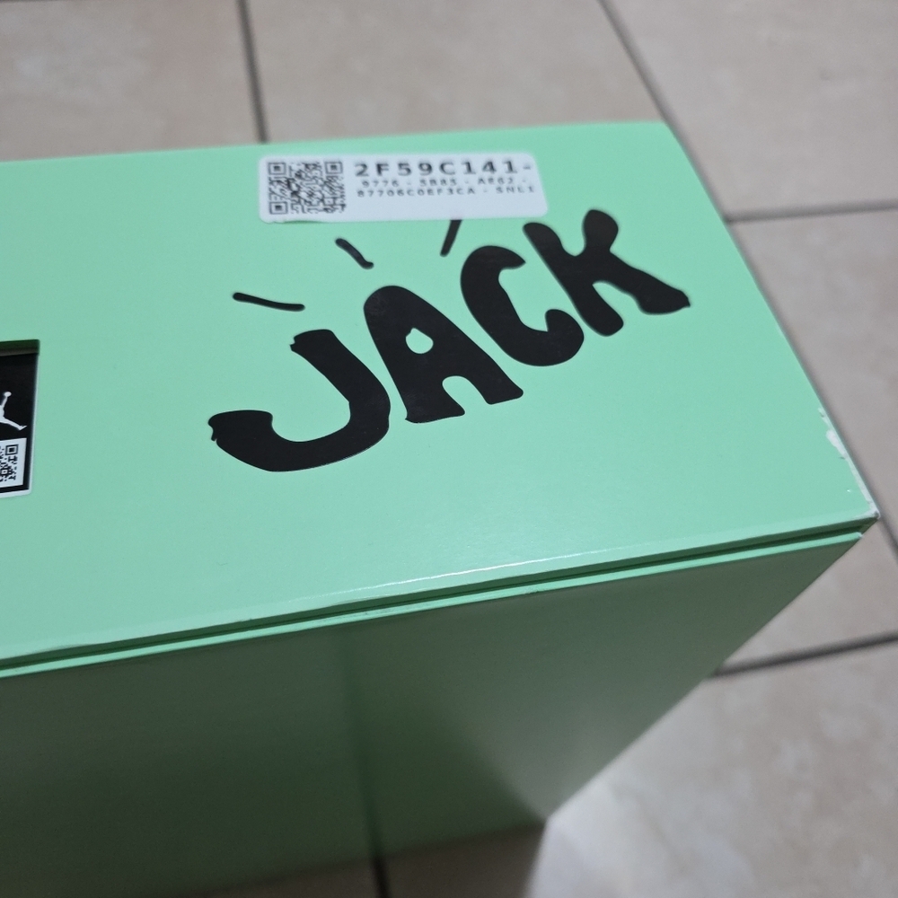 Empty Shoe Box - Picture 4 of 9